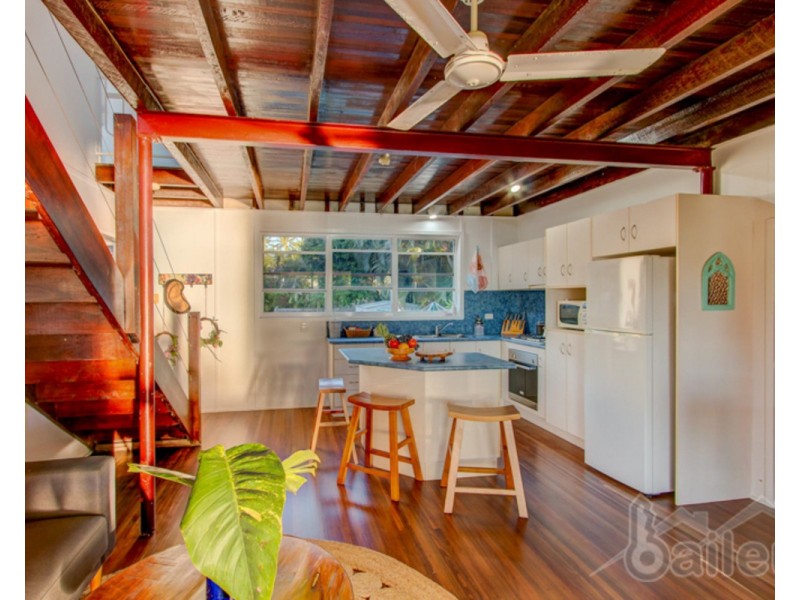 2 Sunset Boulevard, Eimeo QLD 4740