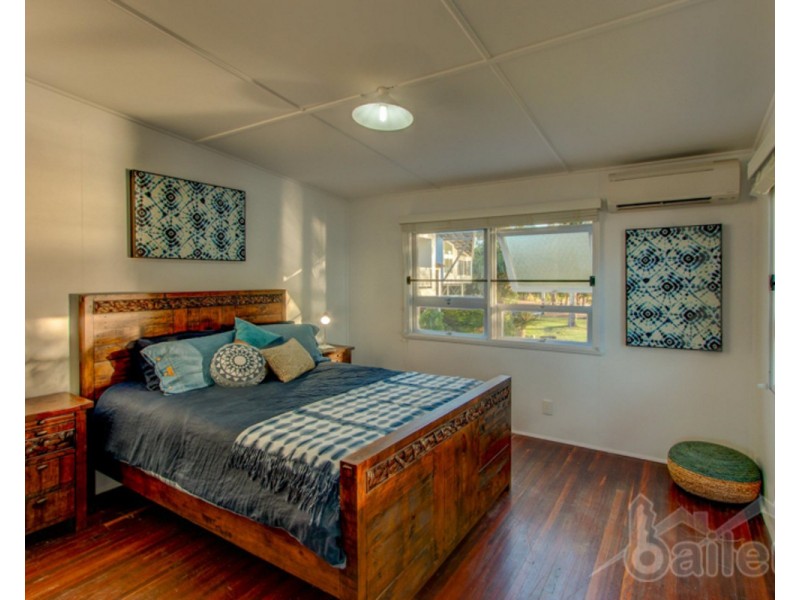 2 Sunset Boulevard, Eimeo QLD 4740