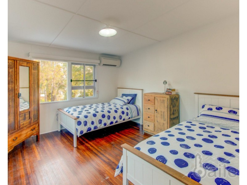 2 Sunset Boulevard, Eimeo QLD 4740