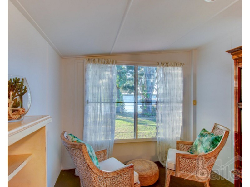 2 Sunset Boulevard, Eimeo QLD 4740