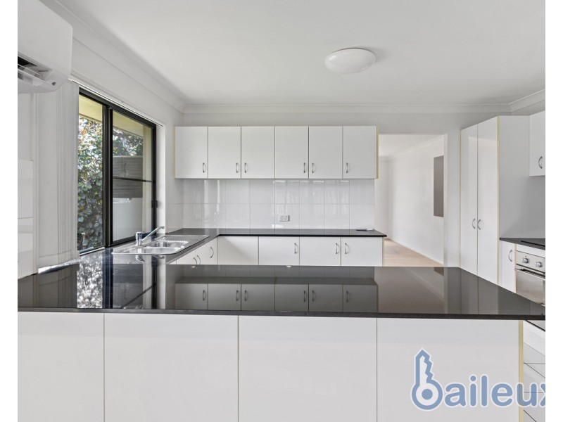 52 Whitehaven Drive, Blacks Beach QLD 4740