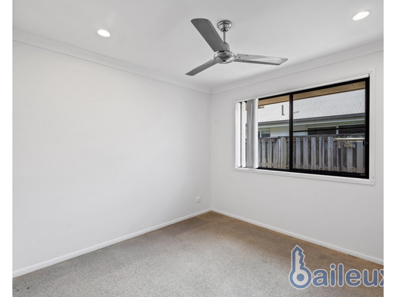 52 Whitehaven Drive, Blacks Beach QLD 4740