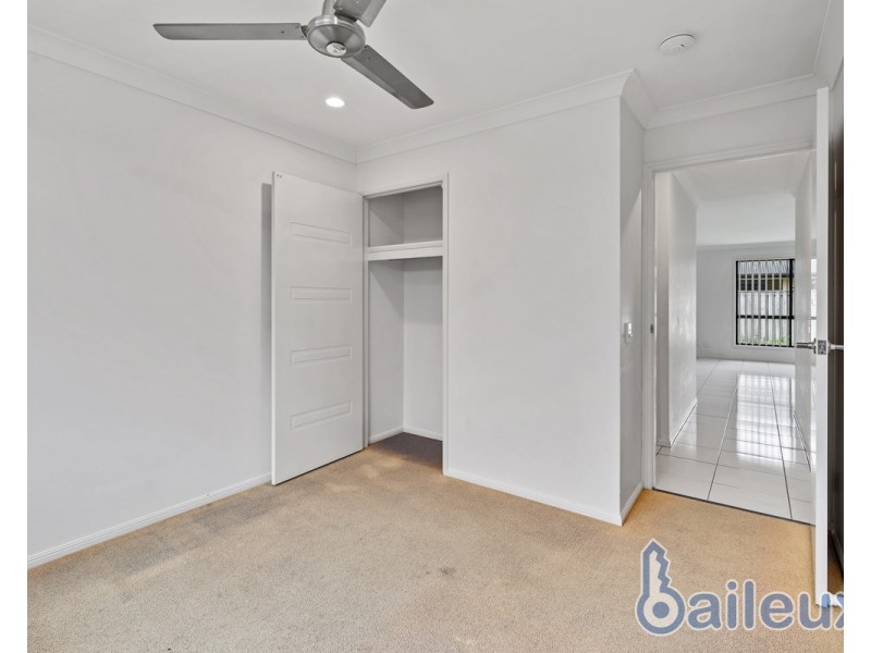 52 Whitehaven Drive, Blacks Beach QLD 4740