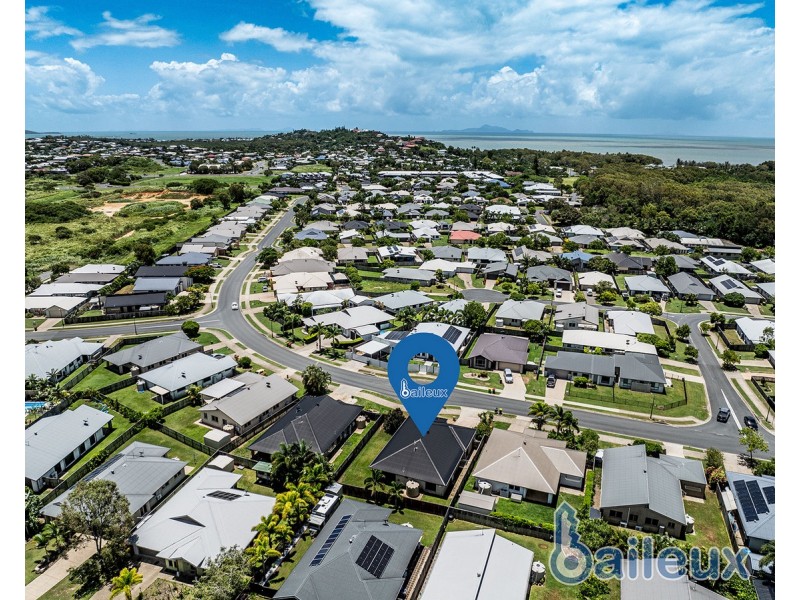 52 Whitehaven Drive, Blacks Beach QLD 4740