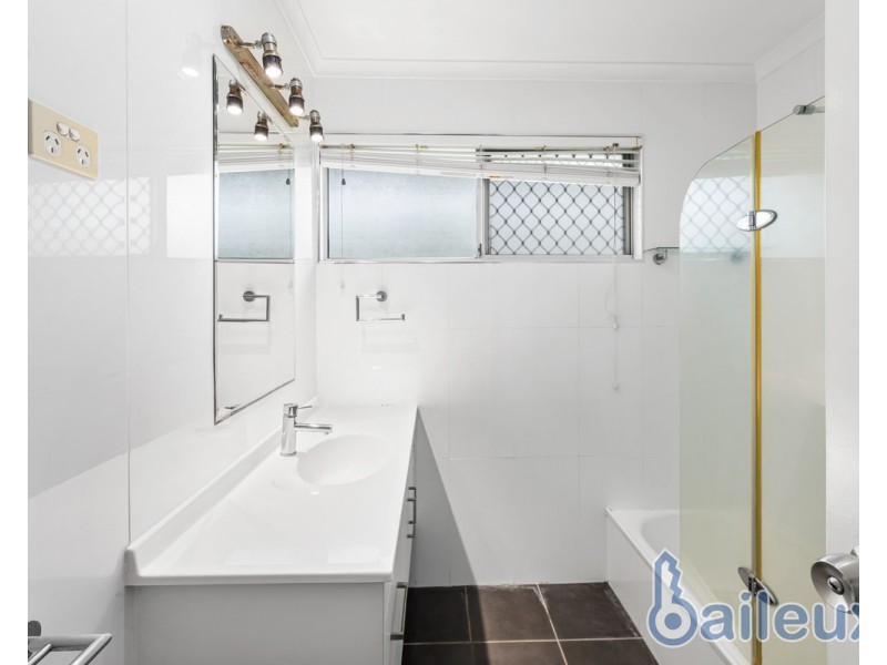 2 Cavanagh Drive, Blacks Beach QLD 4740