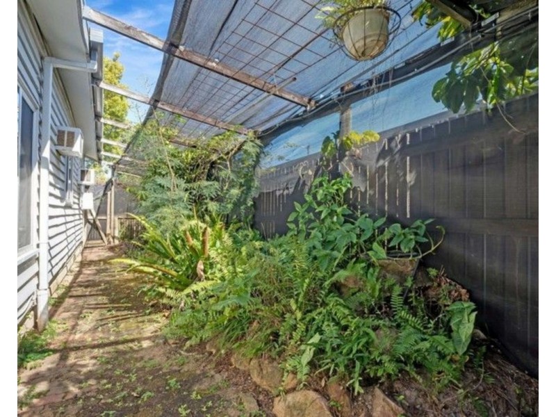1 Andergrove Road, Andergrove QLD 4740