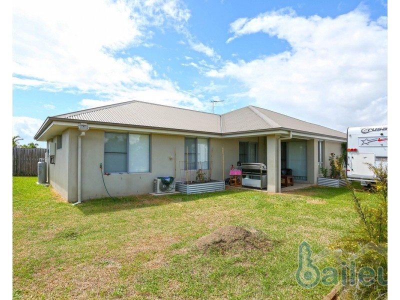 78 Newport Parade, Blacks Beach QLD 4740