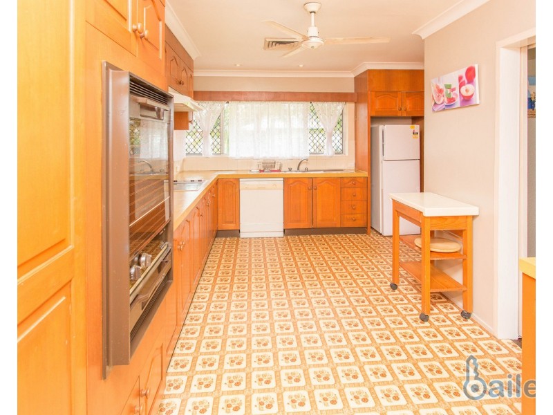 202 Nebo Road, West Mackay QLD 4740