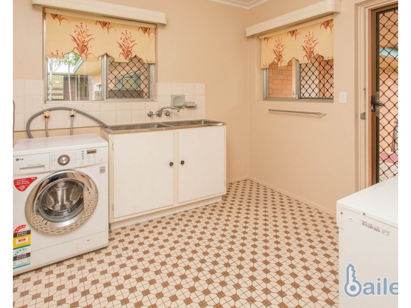 202 Nebo Road, West Mackay QLD 4740