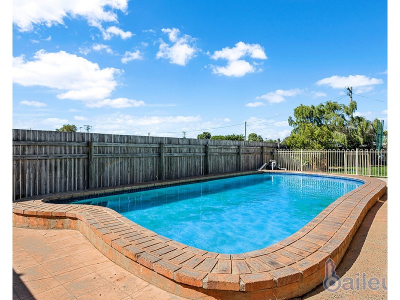 9 Van Eldik Avenue, Andergrove QLD 4740