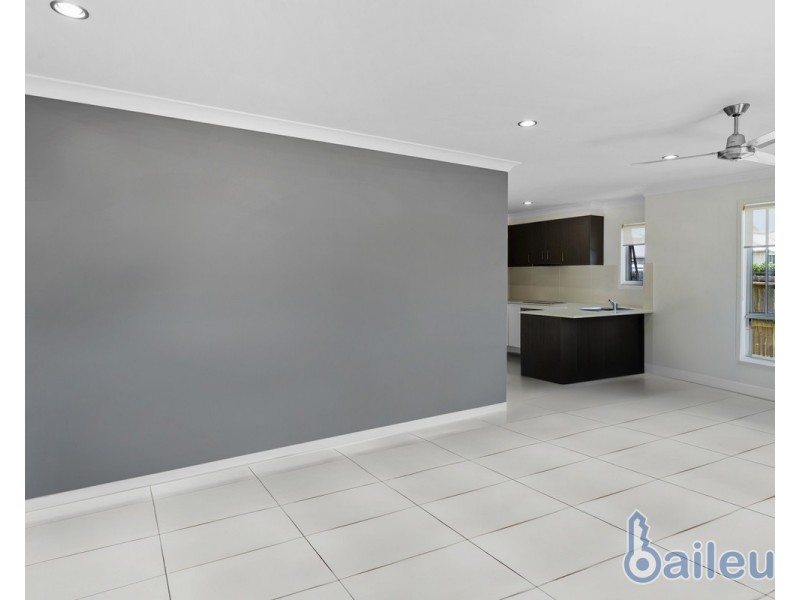 1/7 Webb Court, Rural View QLD 4740
