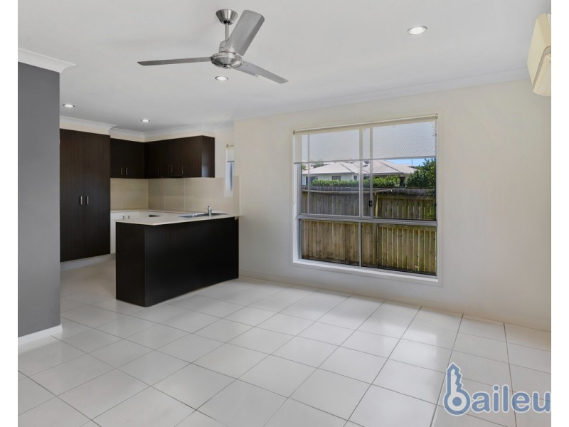 1/7 Webb Court, Rural View QLD 4740