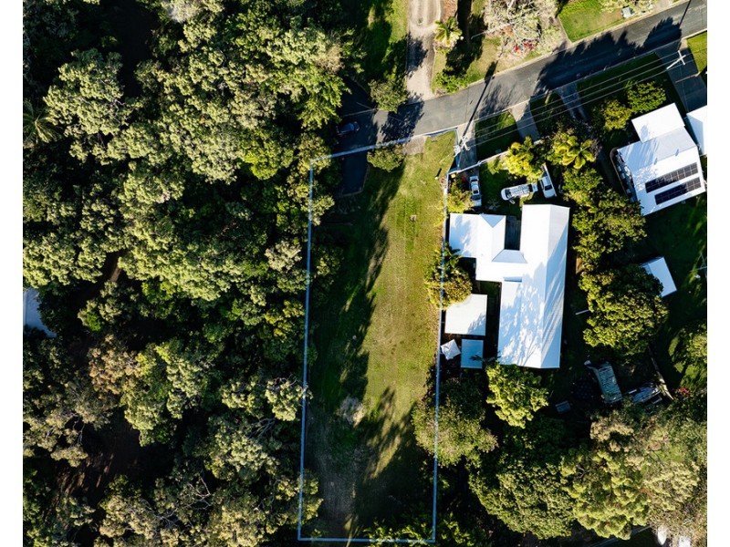175 Waverley Street, Bucasia QLD 4750
