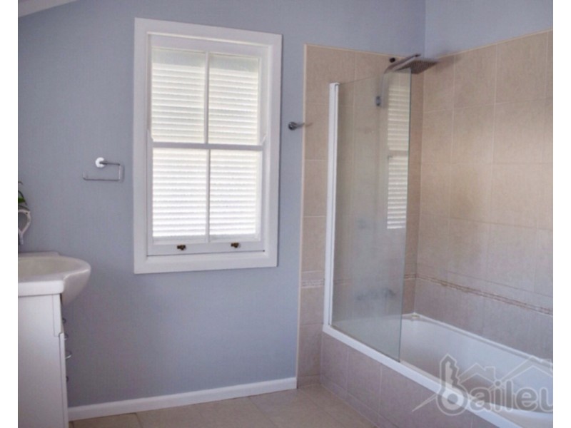 23 Kenilworth Street, South Mackay QLD 4740