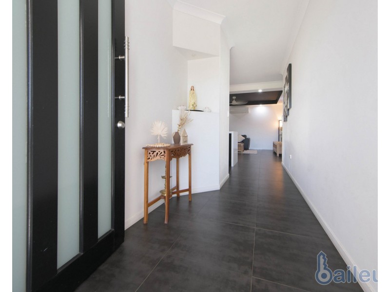 4 Sidon Court, Ooralea QLD 4740