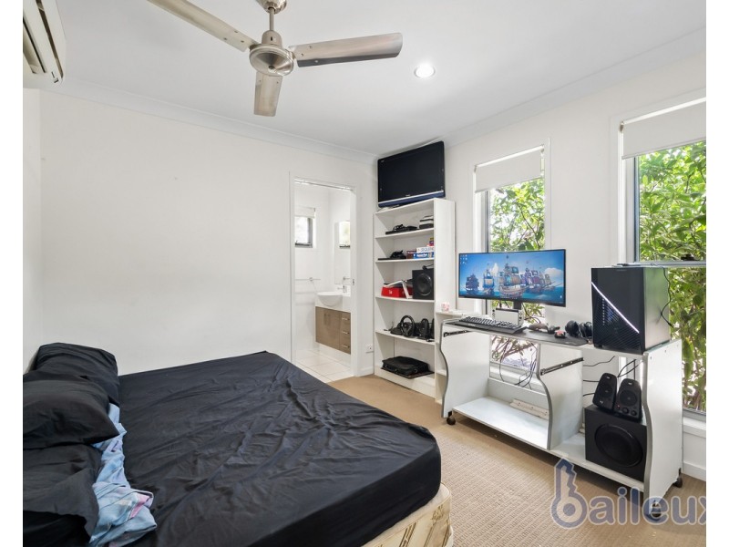 1/11 Place Avenue, Sarina QLD 4737