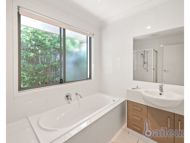 1/11 Place Avenue, Sarina QLD 4737