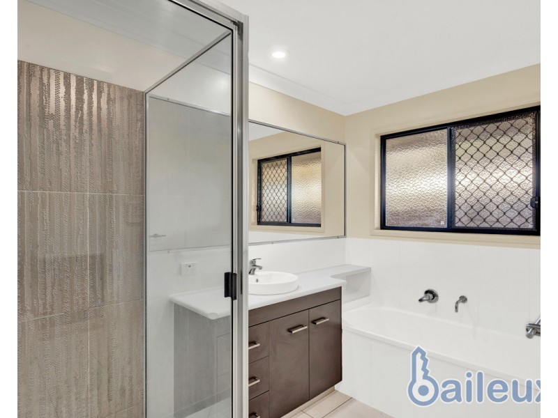 27 Turnbuckle Street, Shoal Point QLD 4750