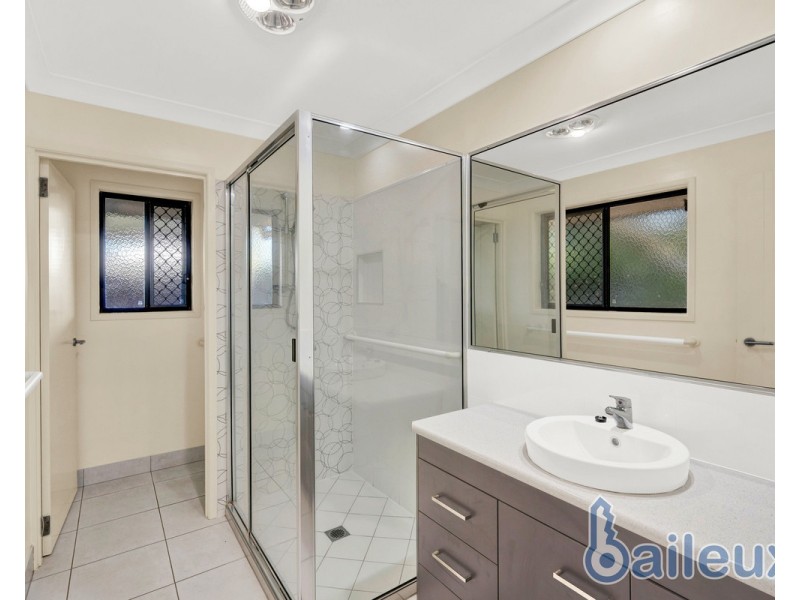 27 Turnbuckle Street, Shoal Point QLD 4750
