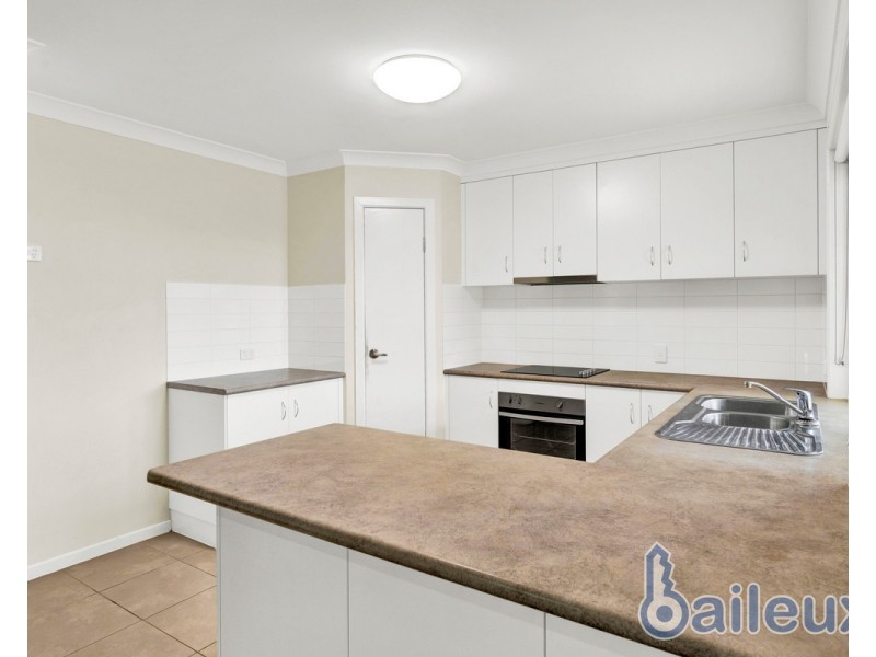 18 Monterrico Circuit, Beaconsfield QLD 4740