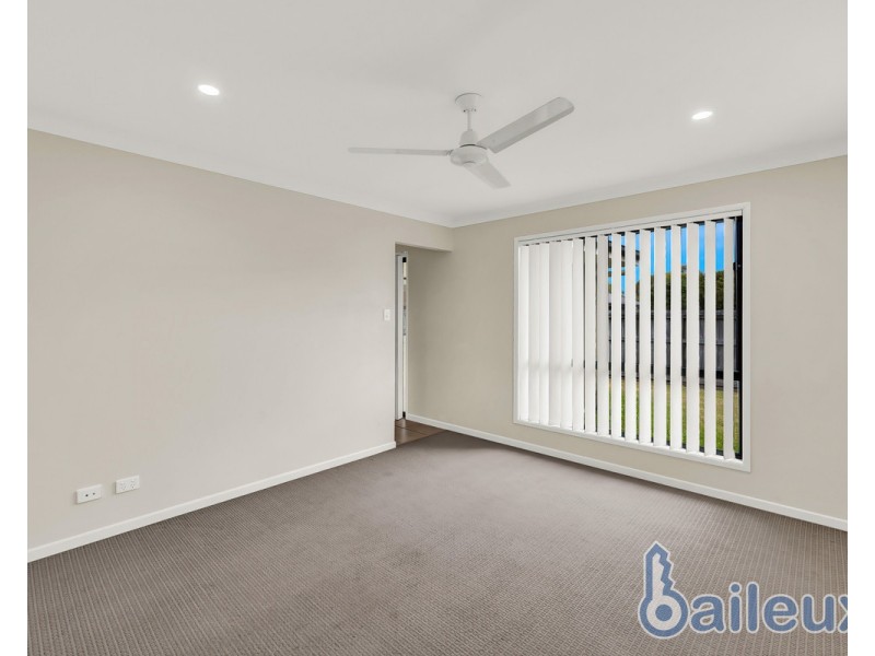 18 Monterrico Circuit, Beaconsfield QLD 4740