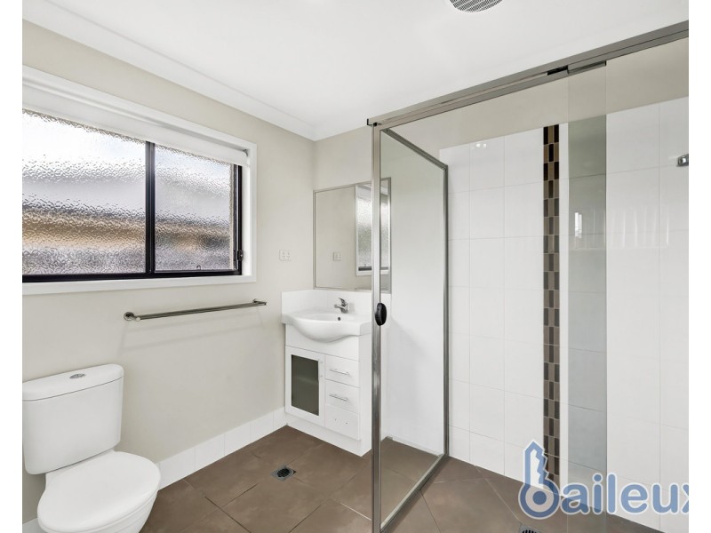 18 Monterrico Circuit, Beaconsfield QLD 4740