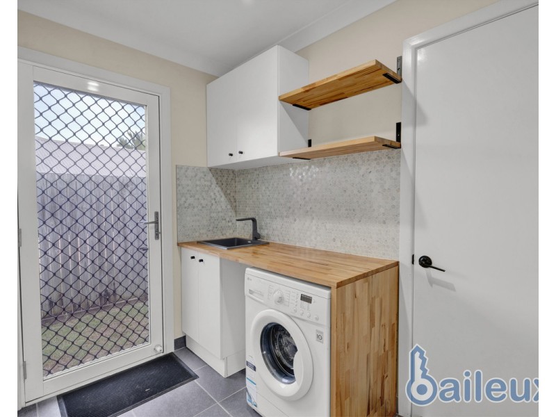 4 Highcrest Court, Bucasia QLD 4750