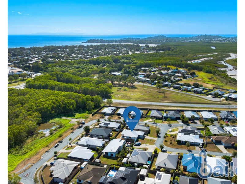 4 Highcrest Court, Bucasia QLD 4750