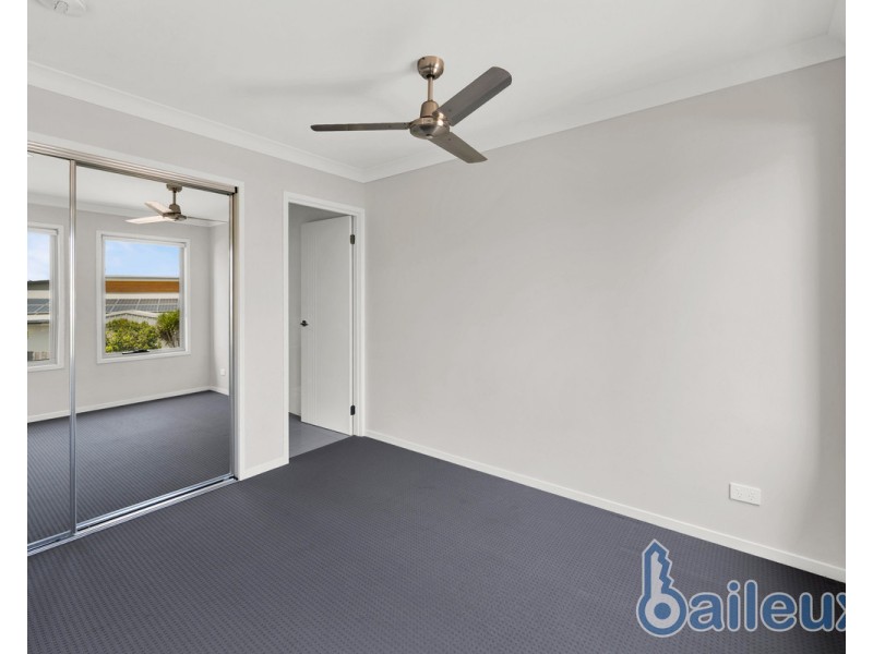 2/7 Webb Court, Rural View QLD 4740