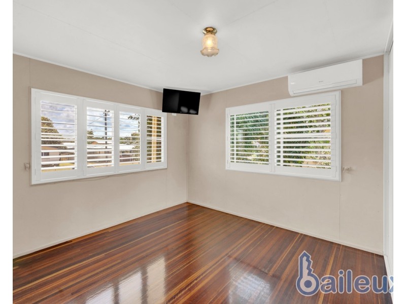 13 Swift Street, Slade Point QLD 4740