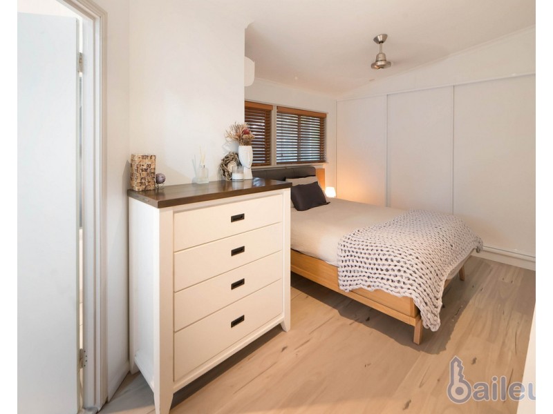 6 Sandpiper Court, Slade Point QLD 4740