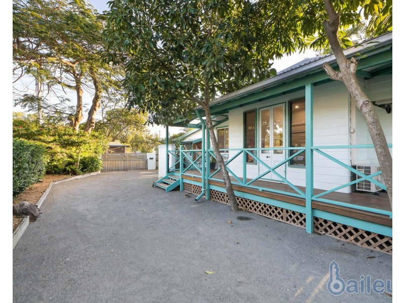 6 Sandpiper Court, Slade Point QLD 4740