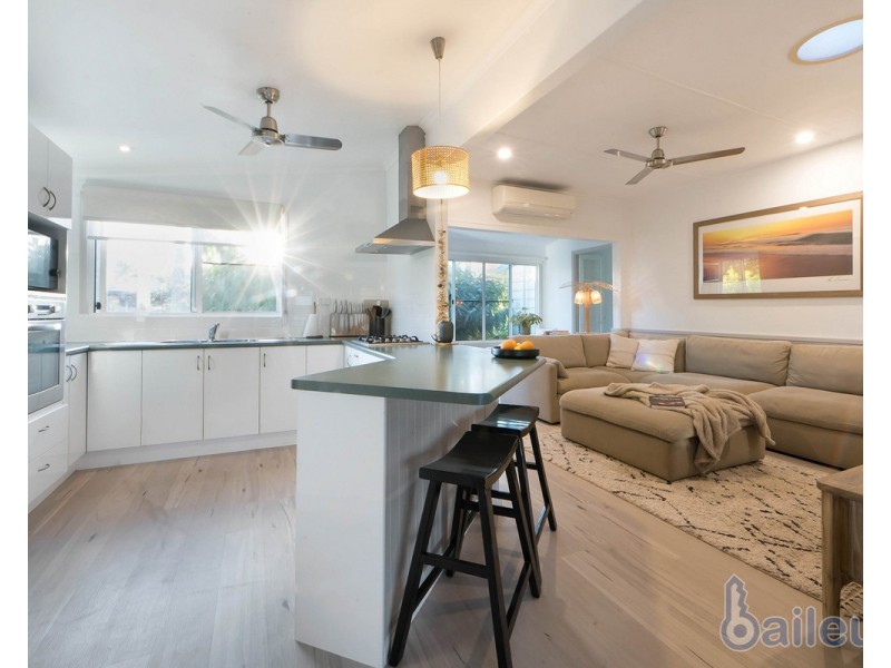 6 Sandpiper Court, Slade Point QLD 4740