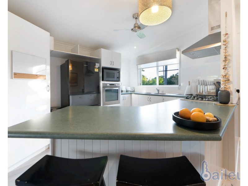 6 Sandpiper Court, Slade Point QLD 4740