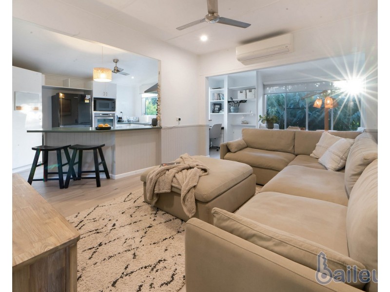 6 Sandpiper Court, Slade Point QLD 4740