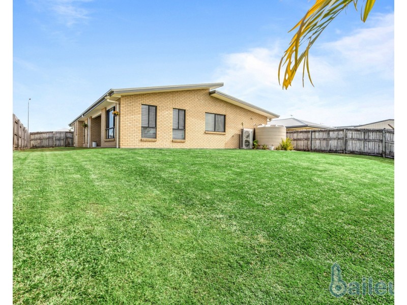 18 Burge Court, Glenella QLD 4740