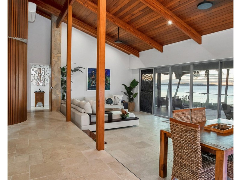 74 Ocean Avenue, Slade Point QLD 4740