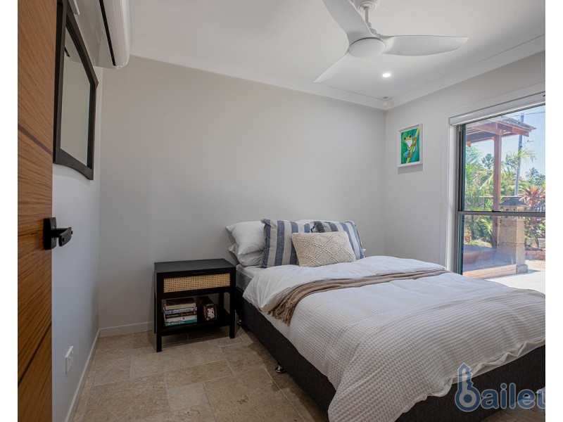 74 Ocean Avenue, Slade Point QLD 4740