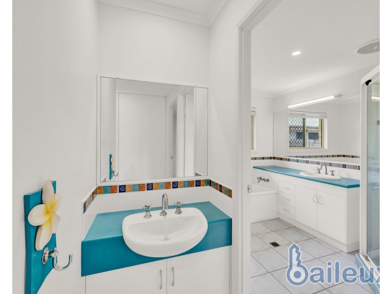 14 Cumming Court, Glenella QLD 4740