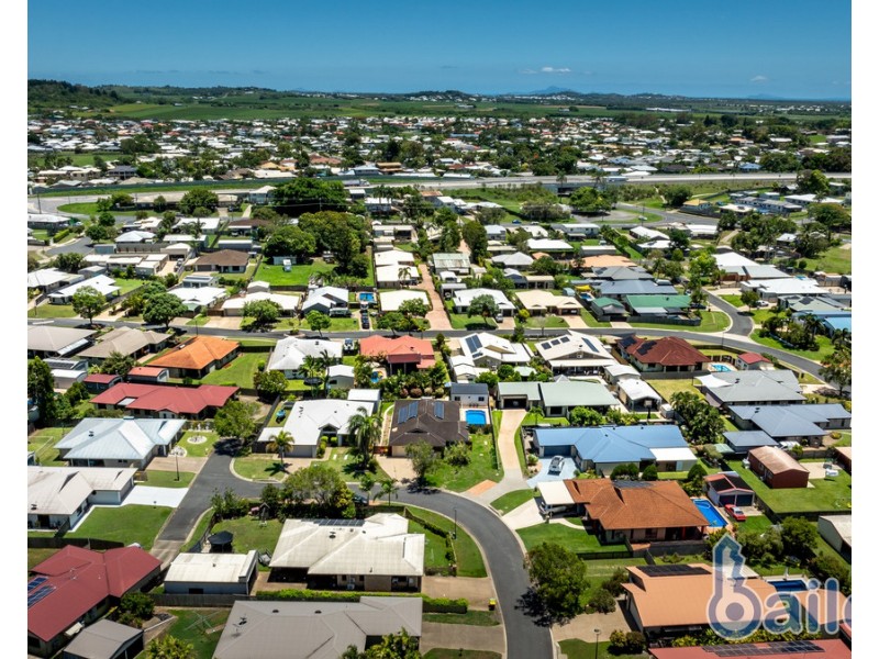 14 Cumming Court, Glenella QLD 4740