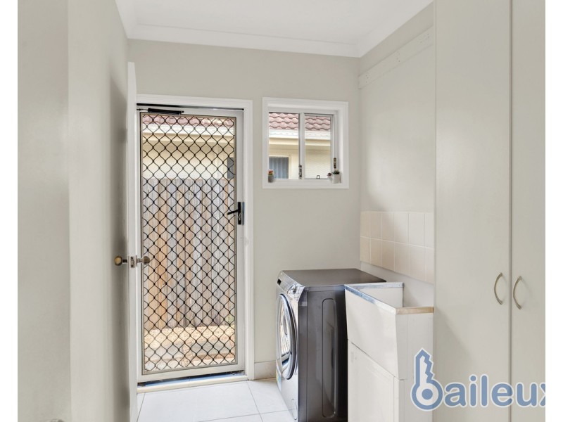 31 Victor Avenue, Glenella QLD 4740