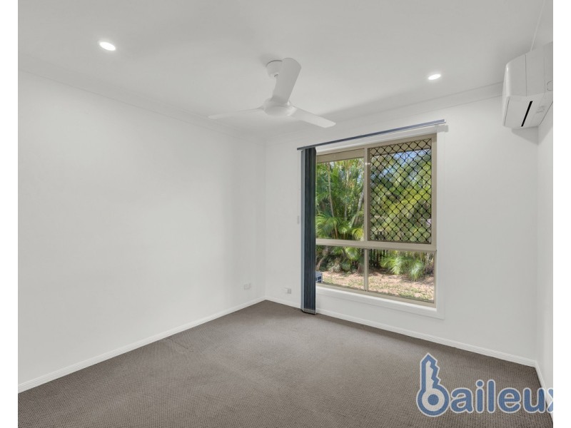 28 Freeman Avenue, Slade Point QLD 4740