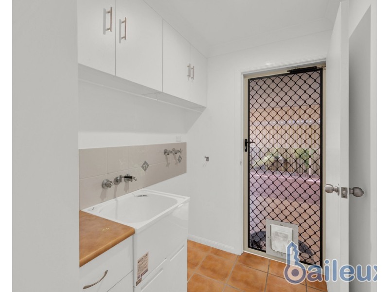 28 Freeman Avenue, Slade Point QLD 4740