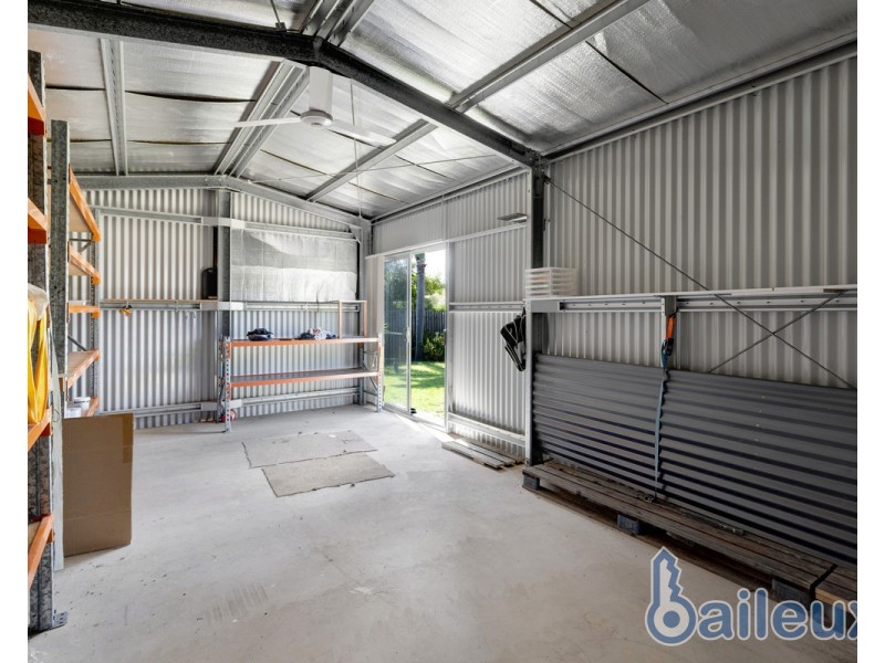 28 Freeman Avenue, Slade Point QLD 4740