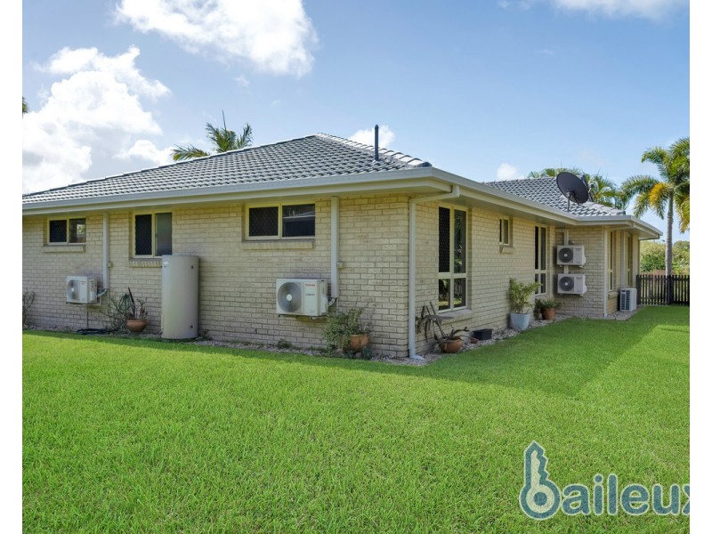28 Freeman Avenue, Slade Point QLD 4740