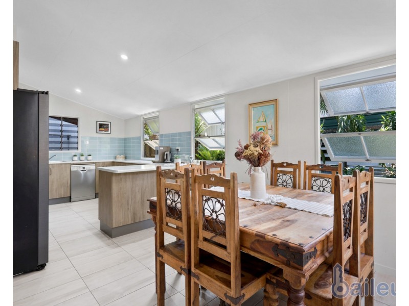 2 Turner Avenue, Bucasia QLD 4750