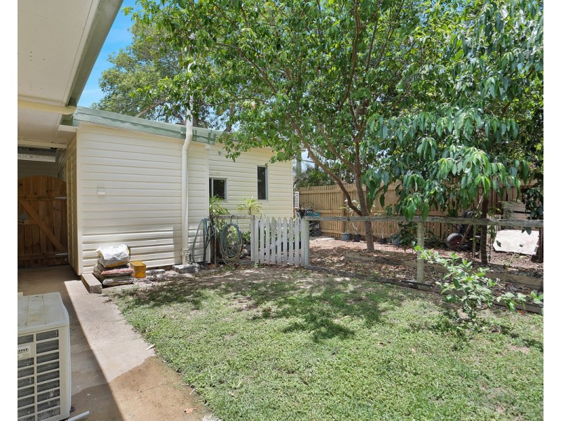 14 Quail Street, Slade Point QLD 4740