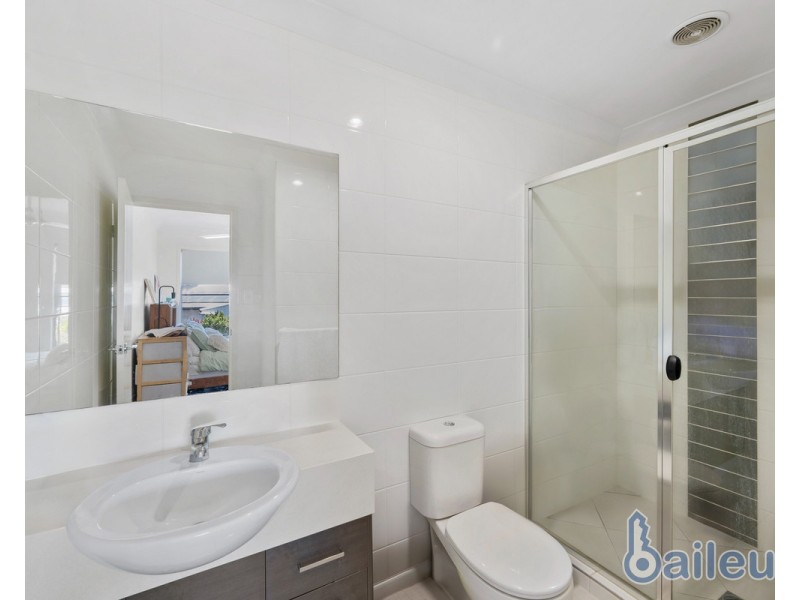 3/7 Webb Court, Rural View QLD 4740