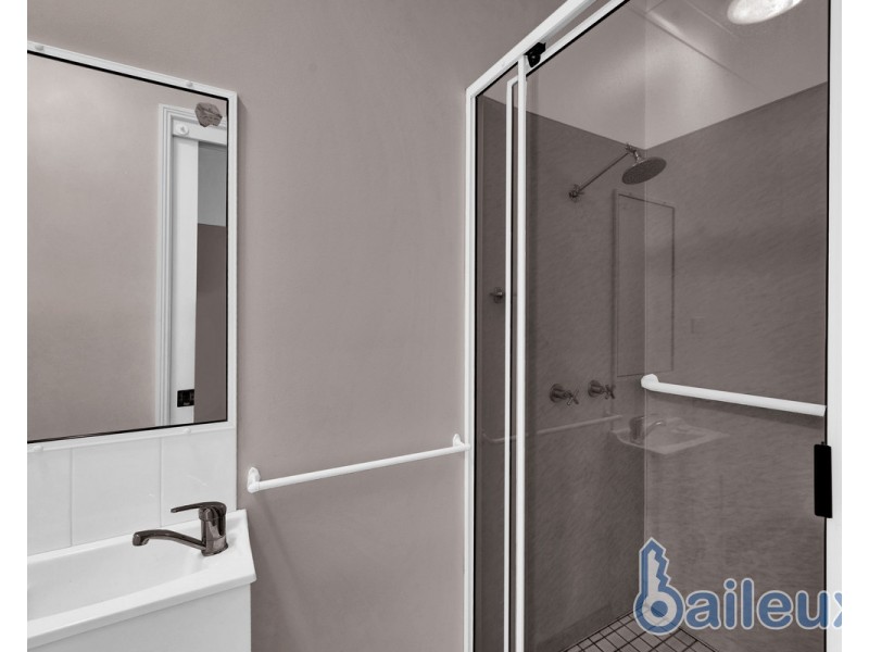 15 Dumfries Court, Beaconsfield QLD 4740