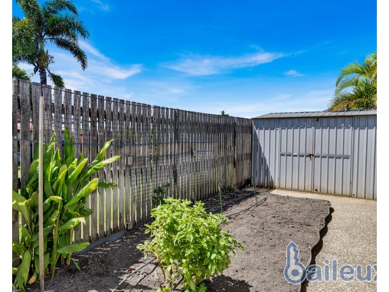 15 Dumfries Court, Beaconsfield QLD 4740